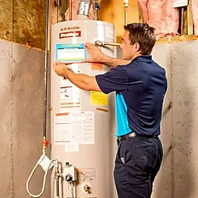 ZPZ Tech servicing hot water heater