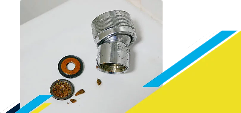Faucet fixtures with clogged strainer