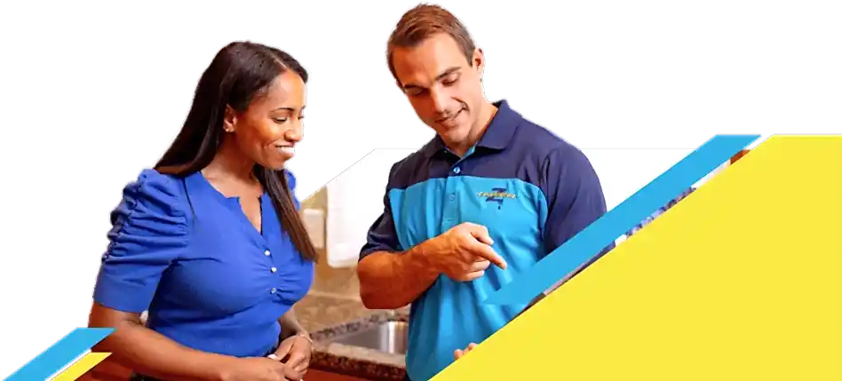 Z PLUMBERZ of Jupiter technician talking to a customer