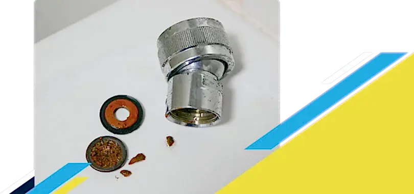 Faucet fixtures with clogged strainer